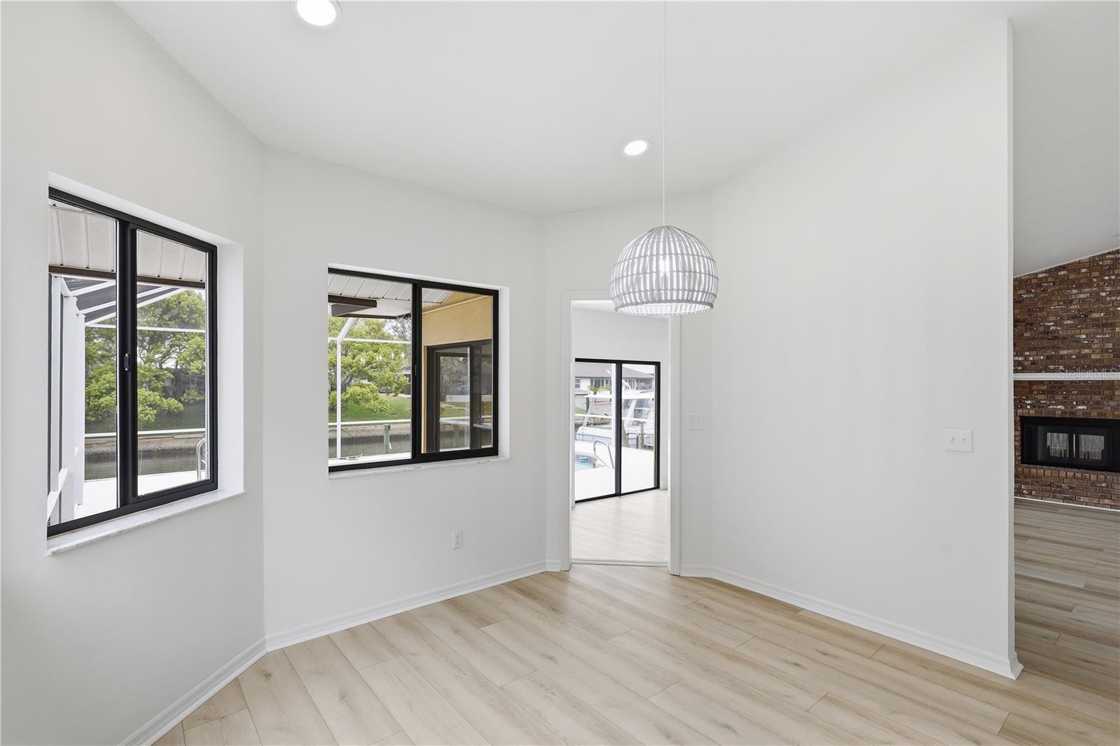 Image 38 of 55 For 15 Cedarfield Court