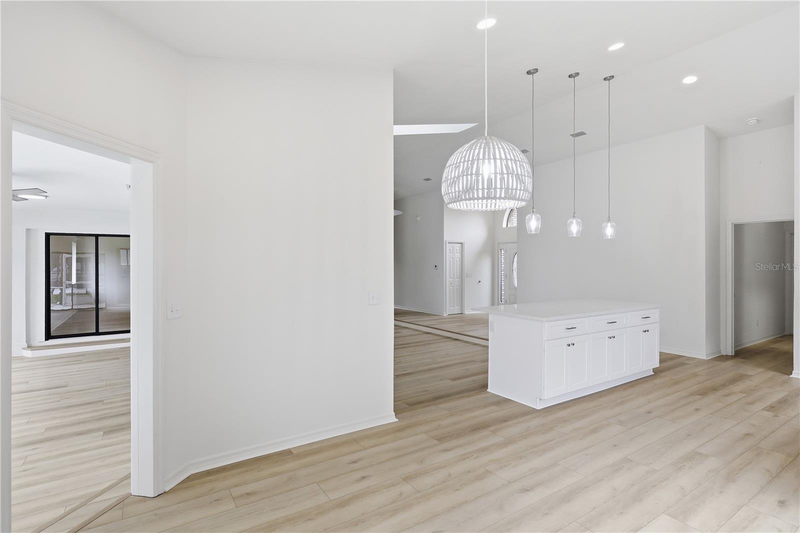 Image 9 of 55 For 15 Cedarfield Court