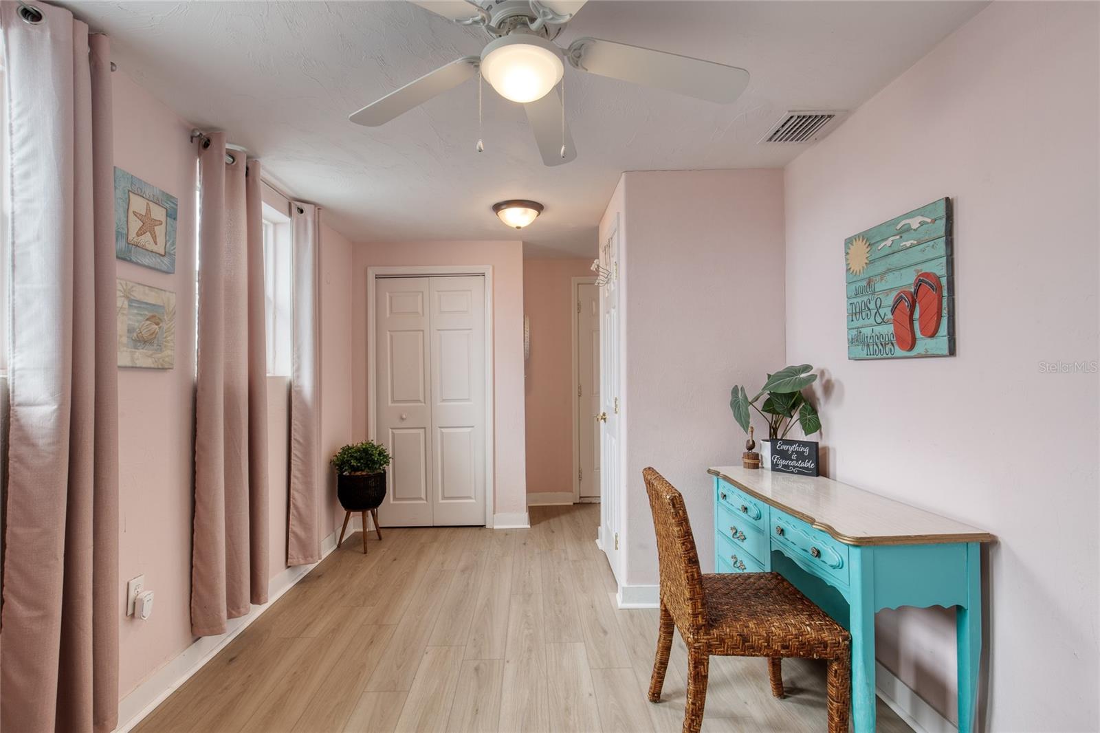 Image 21 of 36 For 4 Ocean Shore Drive