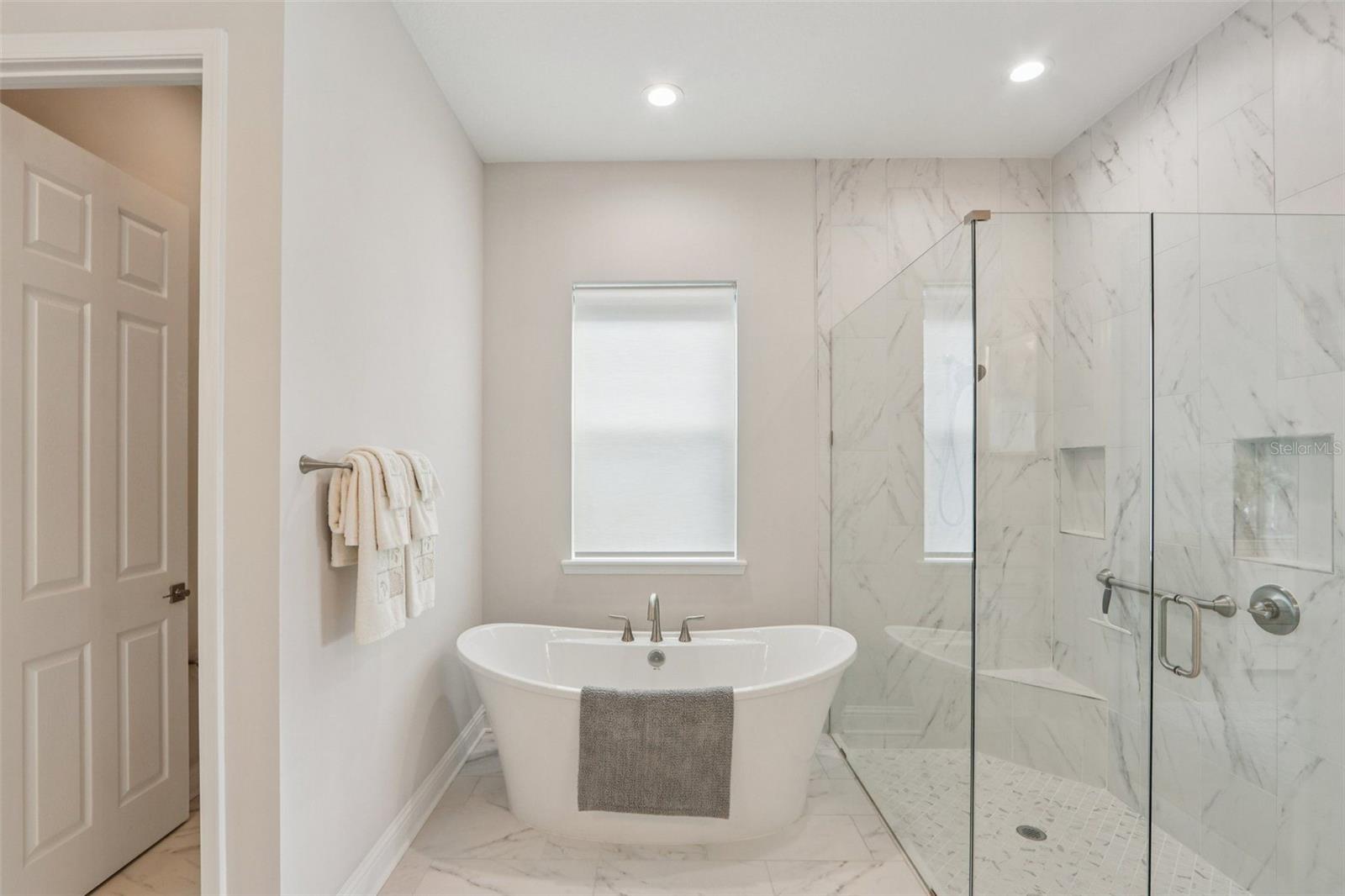 Image 25 of 61 For 46 Iris Creek Drive