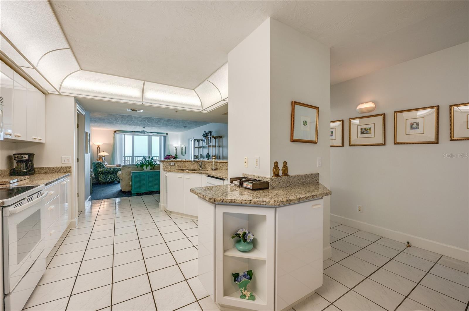 Image 10 of 35 For 4565 Atlantic Avenue 5407