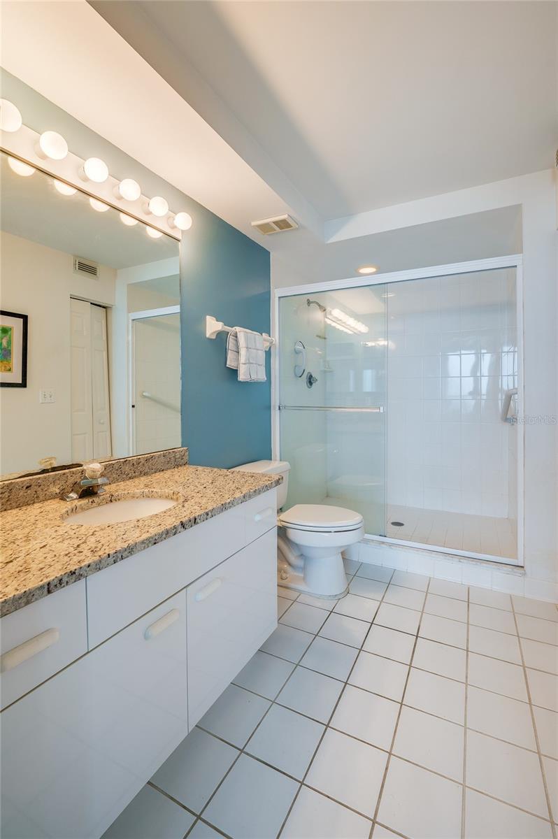 Image 23 of 35 For 4565 Atlantic Avenue 5407