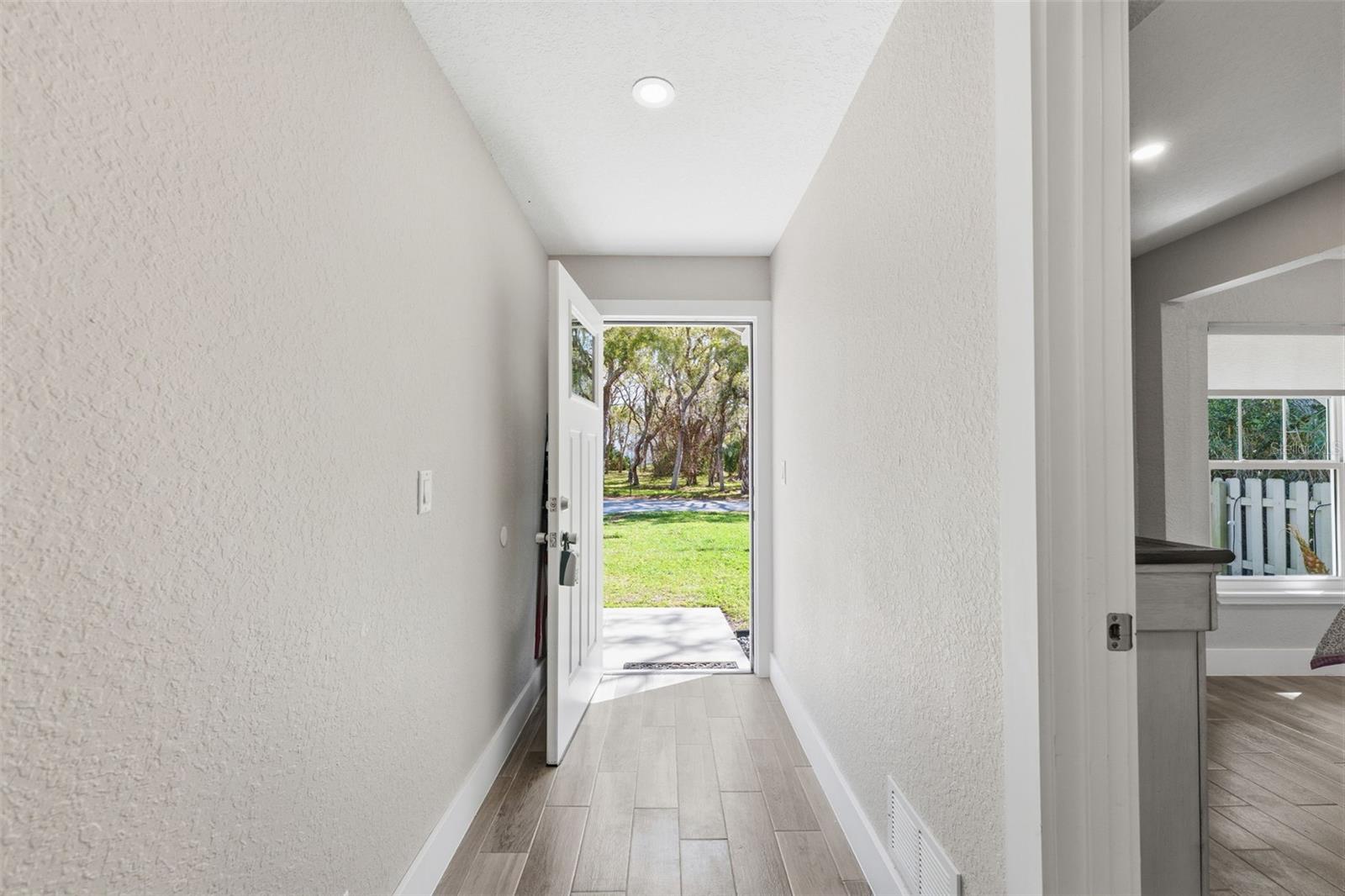 Image 6 of 45 For 1520 Flagler Avenue