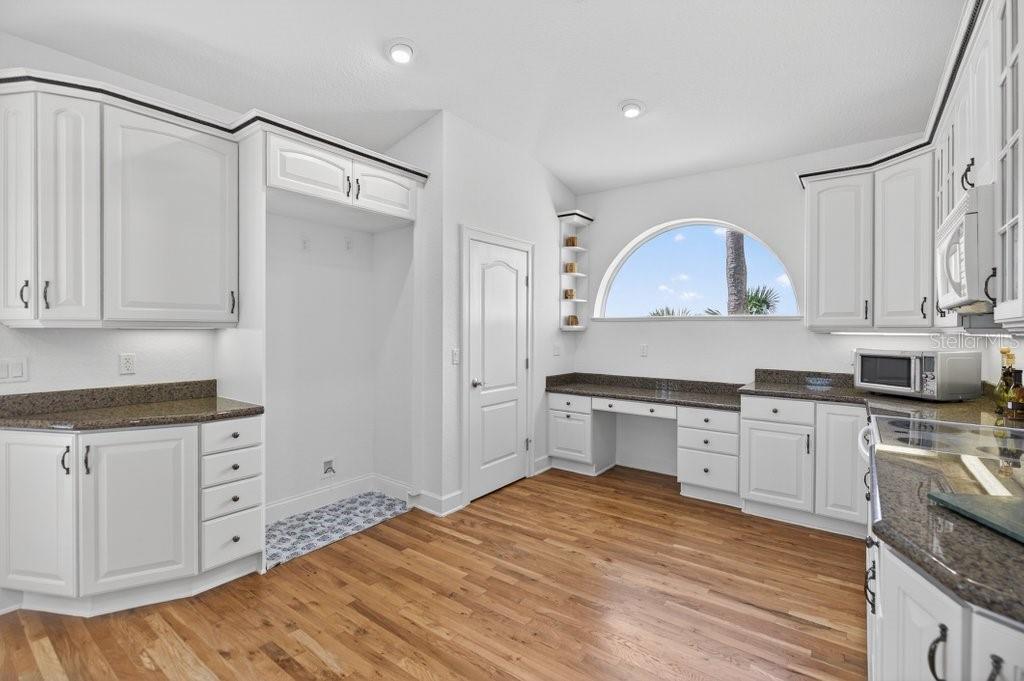 Image 29 of 88 For 1 San Gabriel Lane