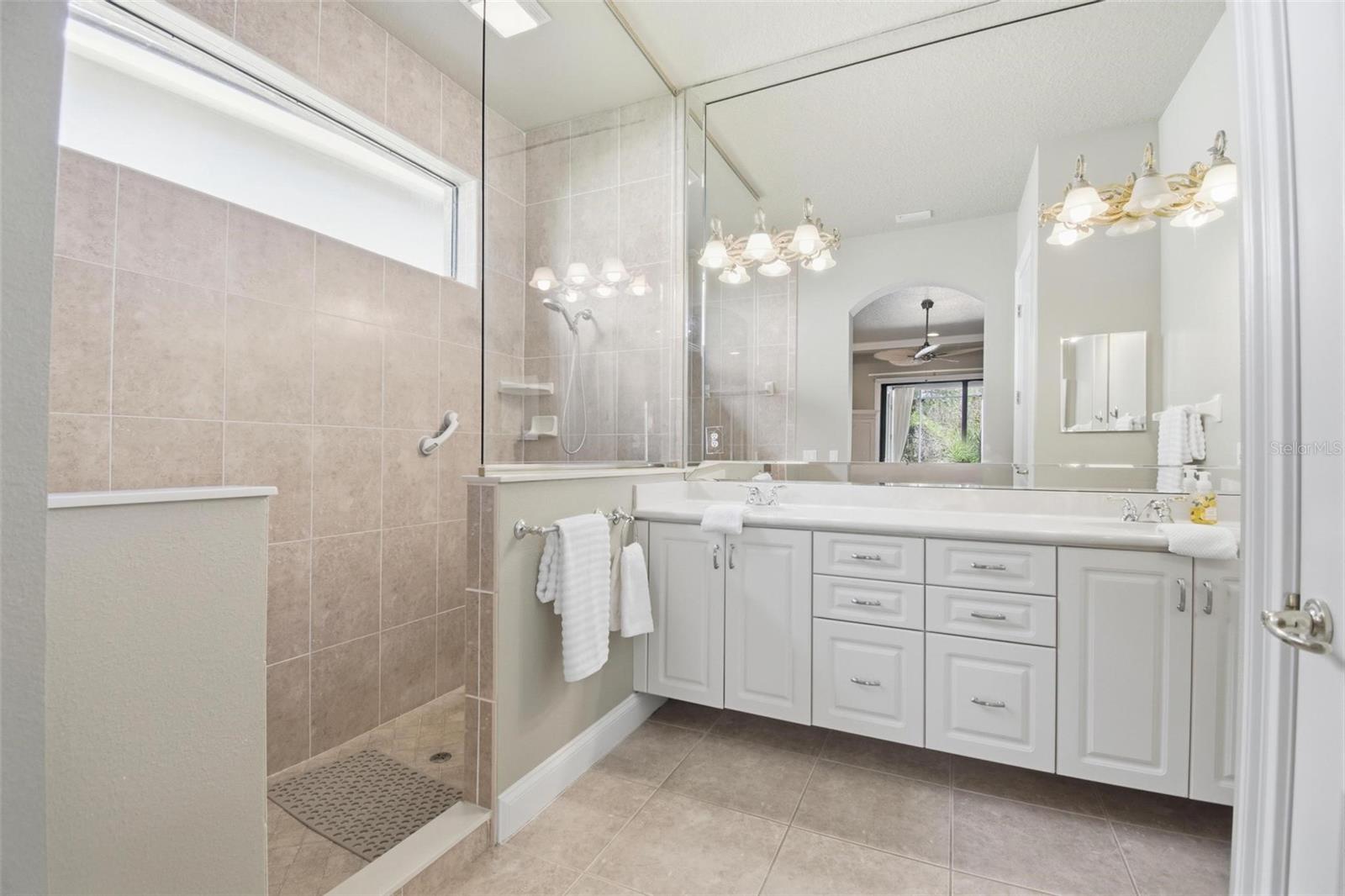 Image 18 of 64 For 26 Jasmine Drive