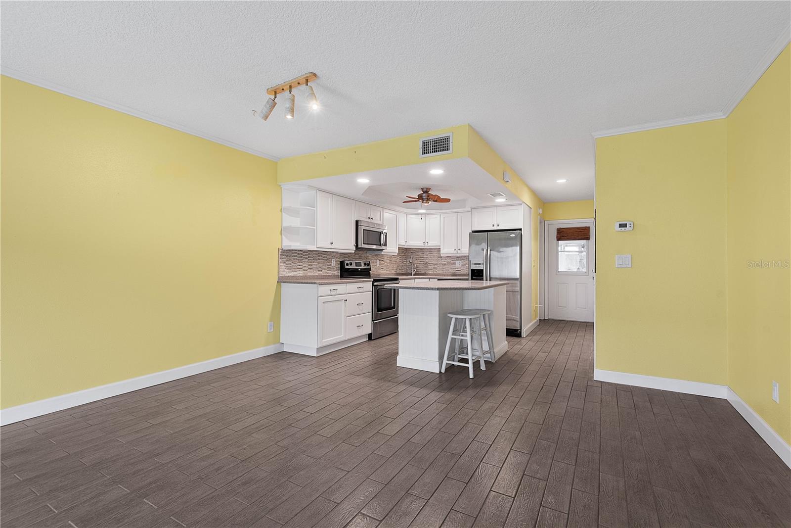 Image 12 of 42 For 2750 Ocean Shore Boulevard 41