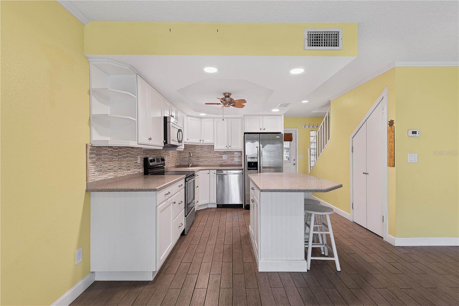 Image 13 of 42 For 2750 Ocean Shore Boulevard 41