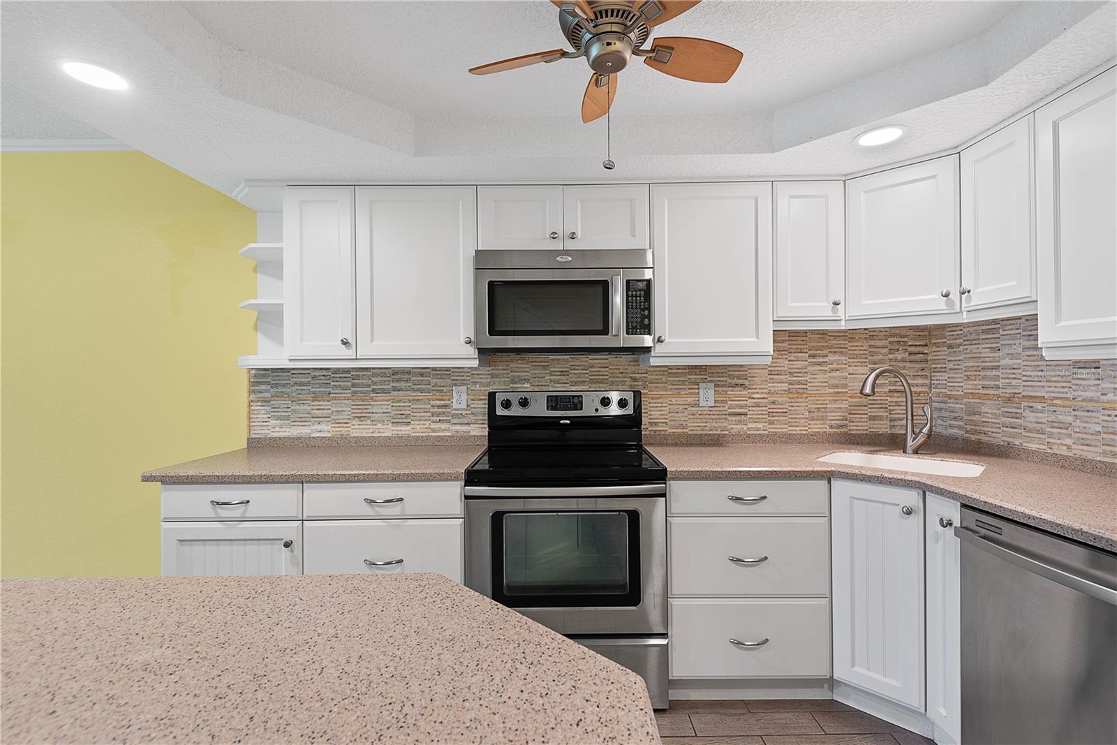 Image 14 of 42 For 2750 Ocean Shore Boulevard 41