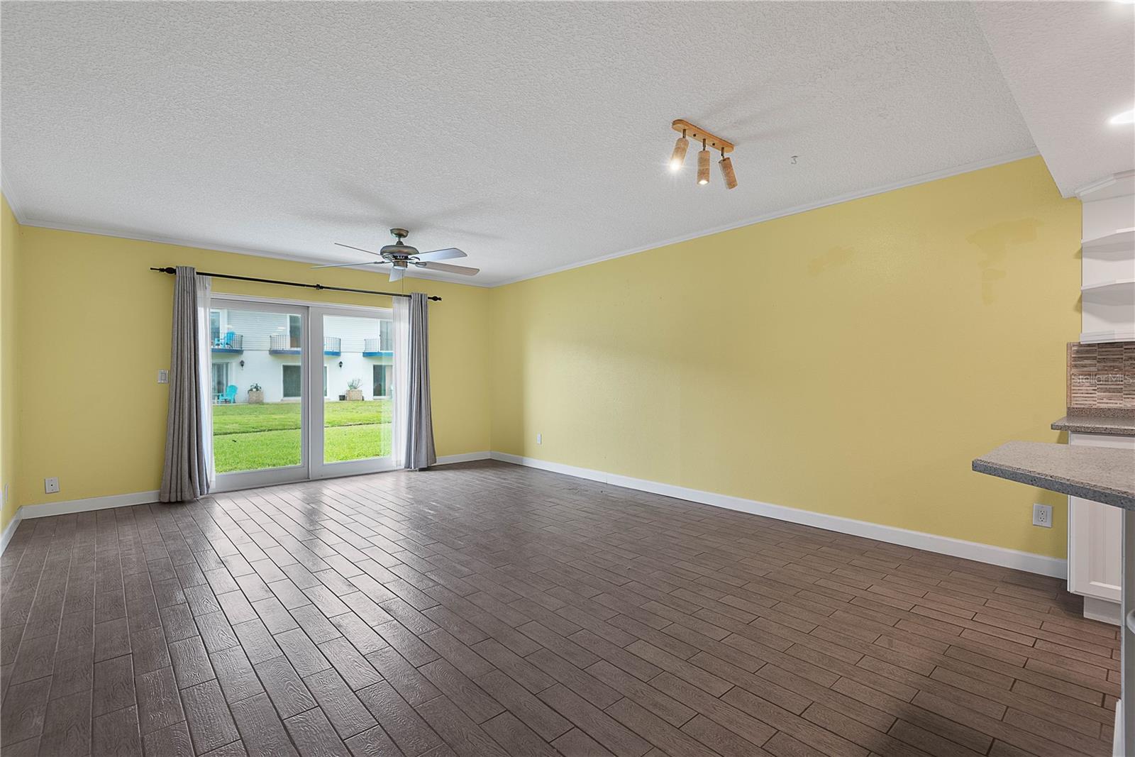 Image 3 of 42 For 2750 Ocean Shore Boulevard 41