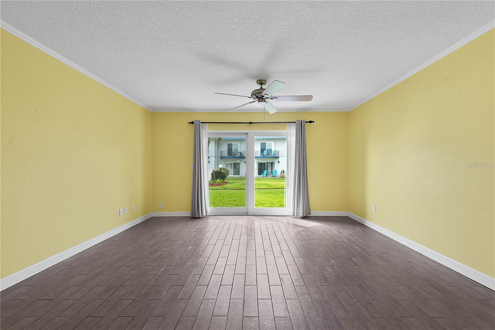 Image 6 of 42 For 2750 Ocean Shore Boulevard 41