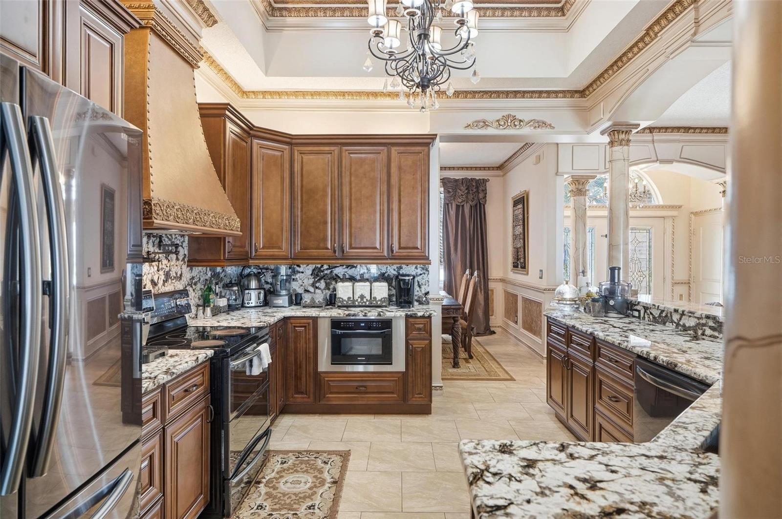 Image 14 of 95 For 11 Bannerwood Lane