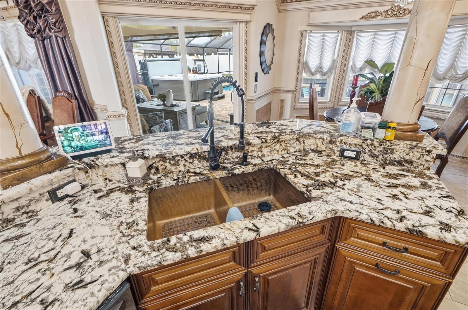 Image 18 of 95 For 11 Bannerwood Lane