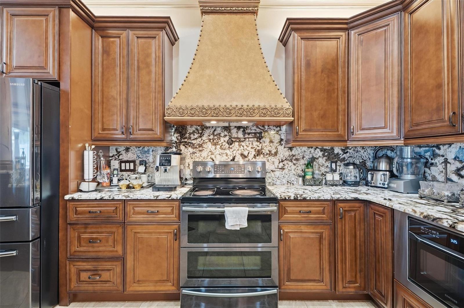 Image 20 of 95 For 11 Bannerwood Lane