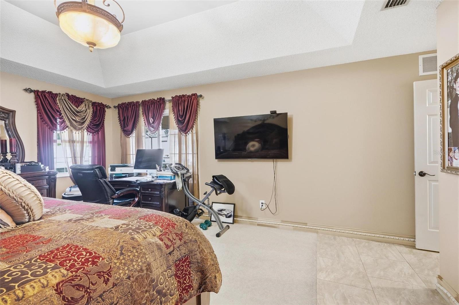 Image 27 of 95 For 11 Bannerwood Lane