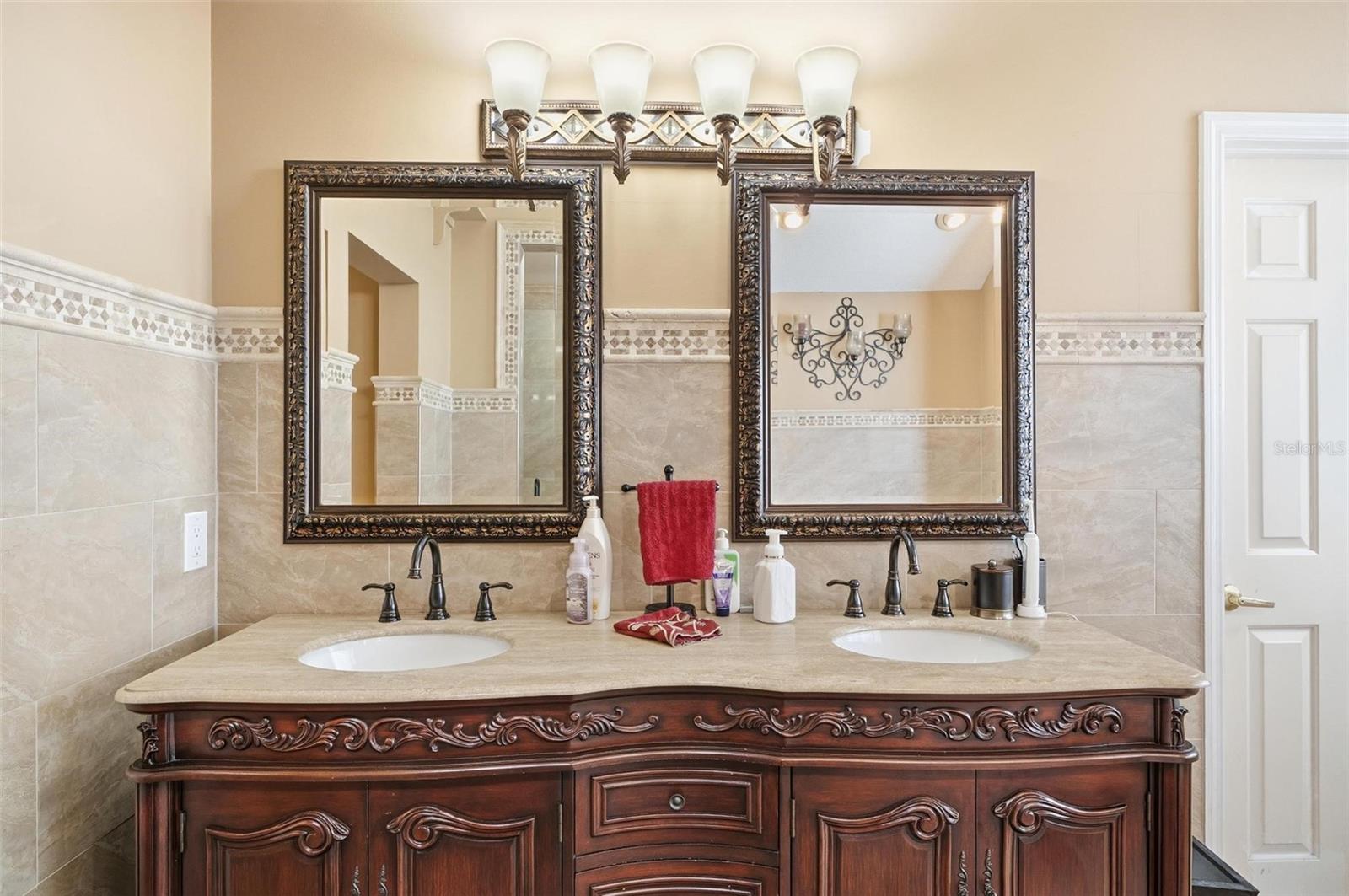 Image 36 of 95 For 11 Bannerwood Lane