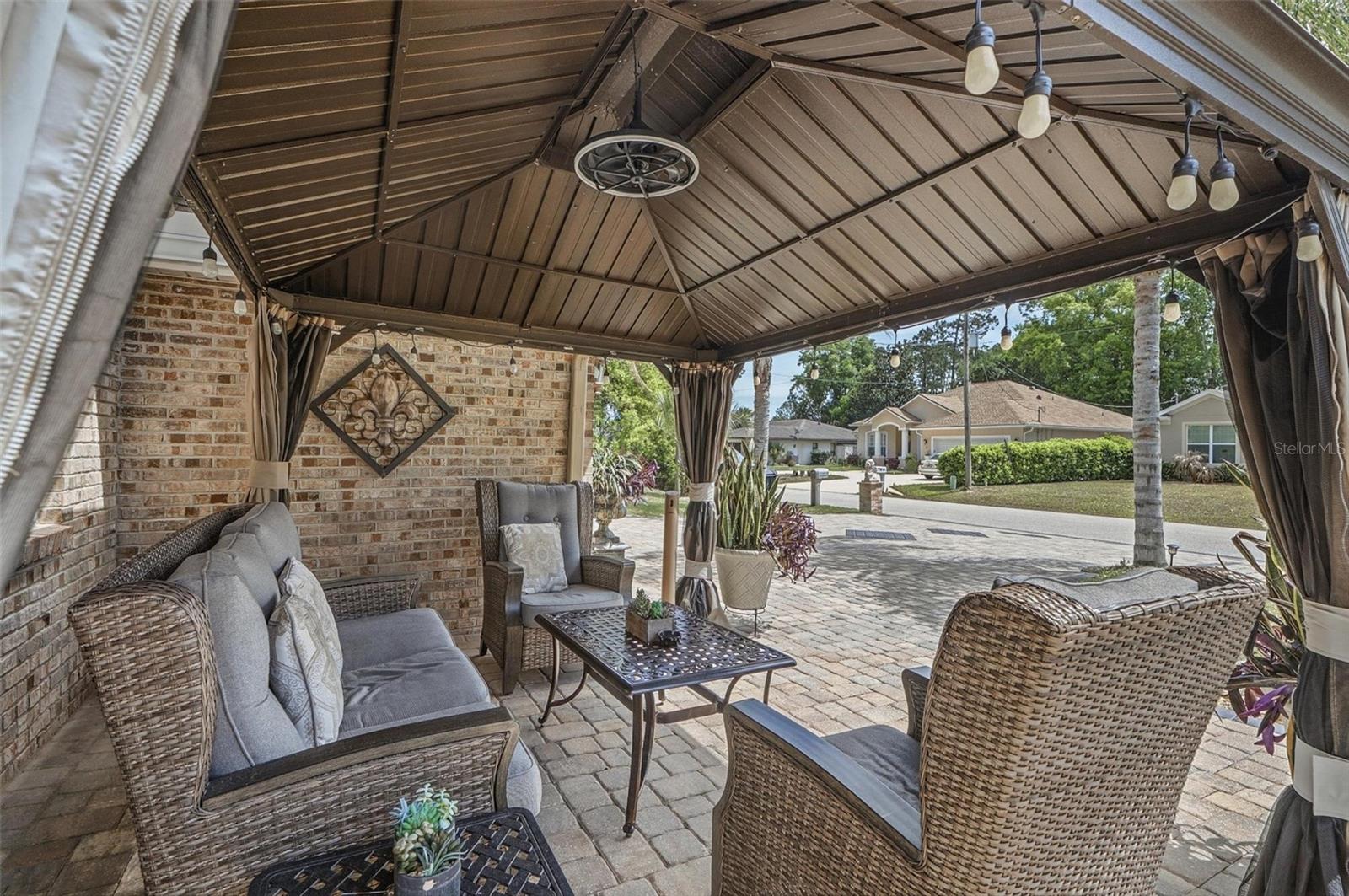 Image 4 of 95 For 11 Bannerwood Lane