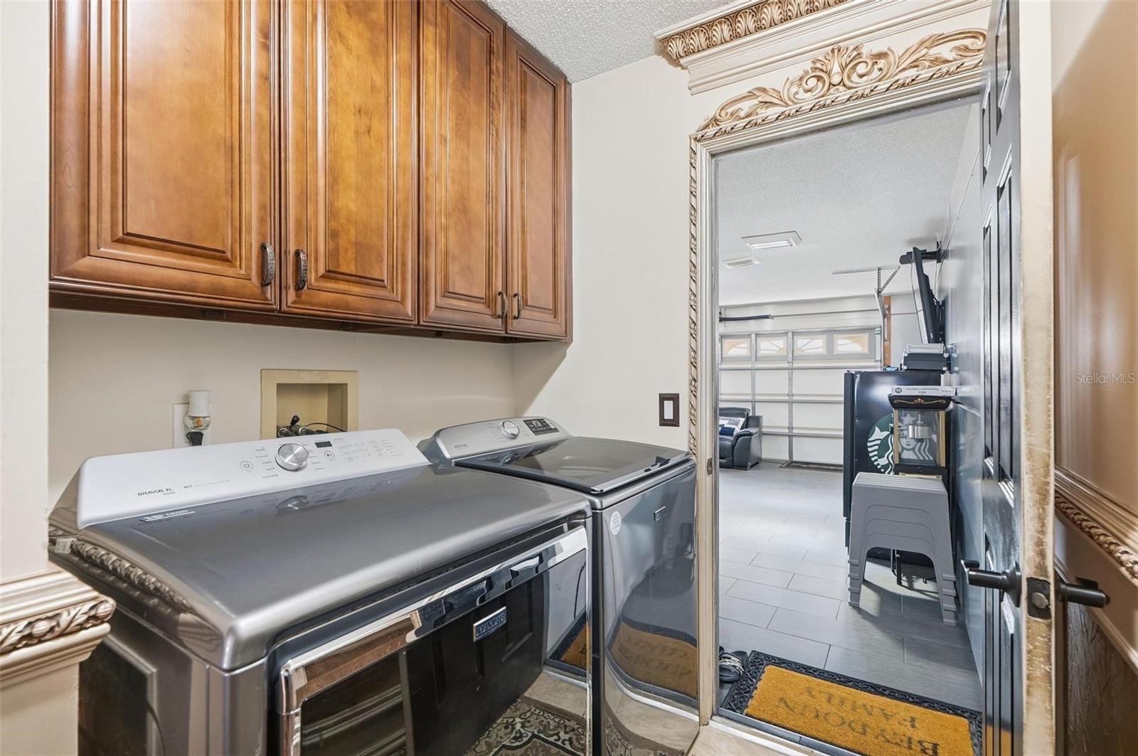 Image 61 of 95 For 11 Bannerwood Lane