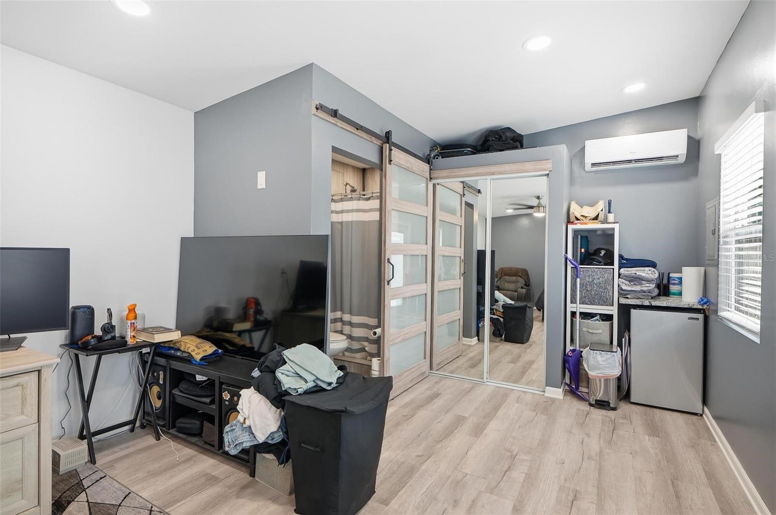 Image 72 of 95 For 11 Bannerwood Lane