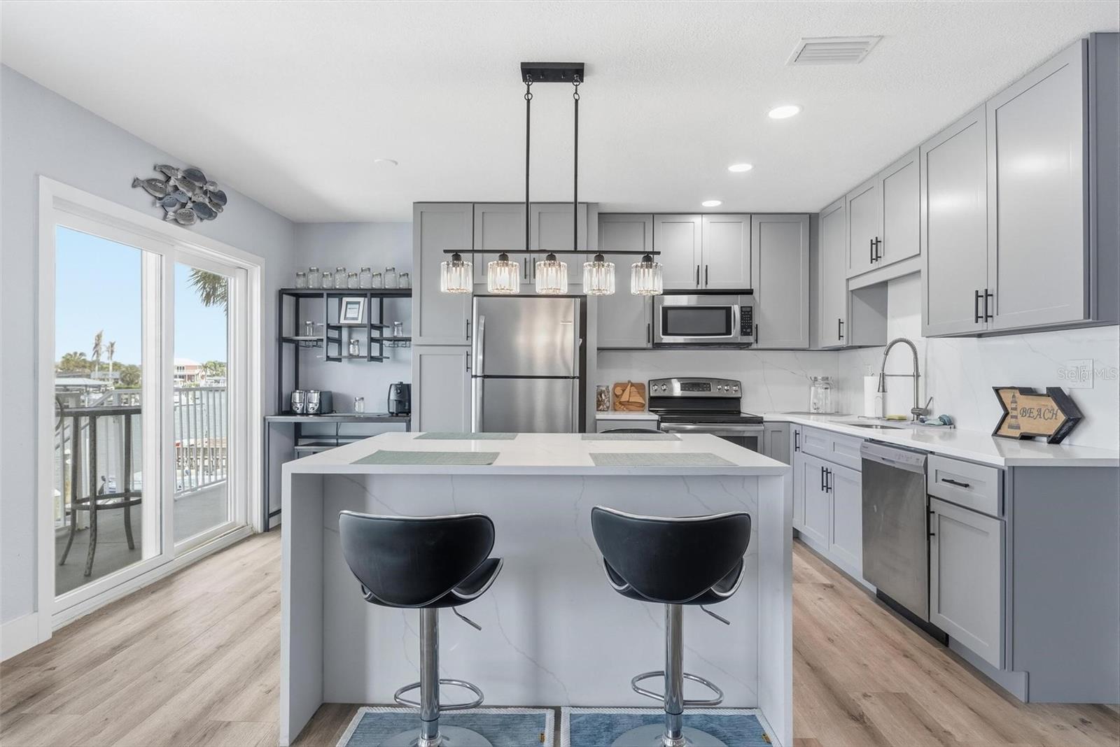 Image 3 of 55 For 335 Causeway  G22