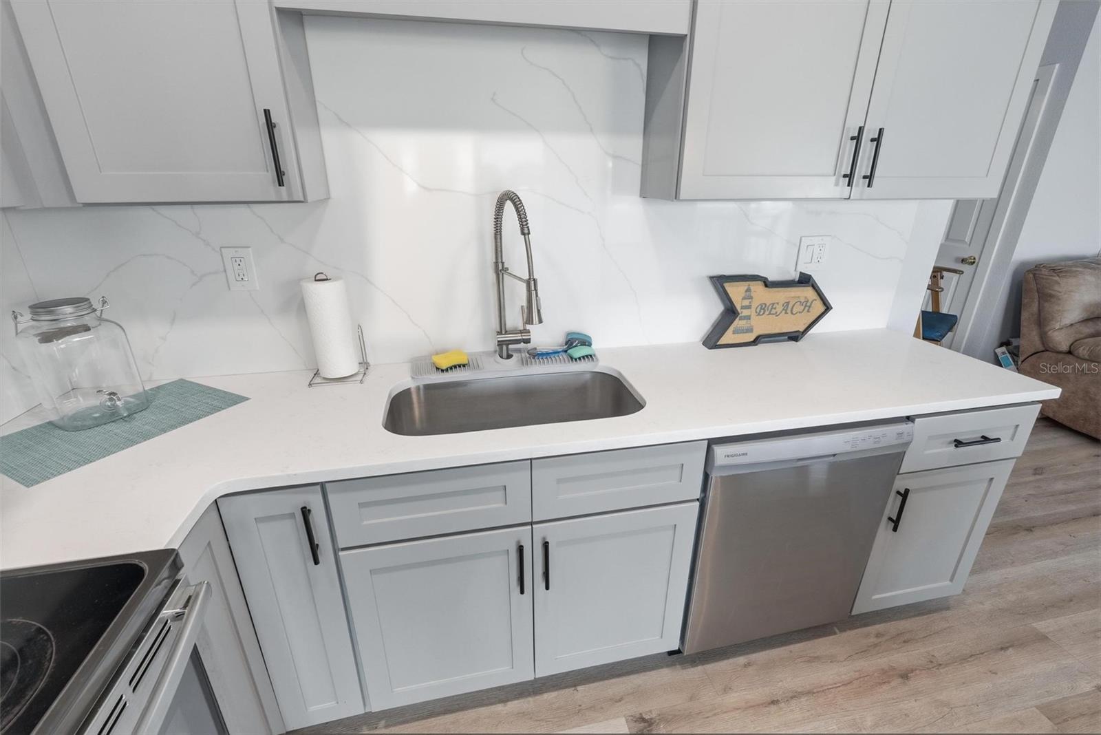 Image 8 of 55 For 335 Causeway  G22