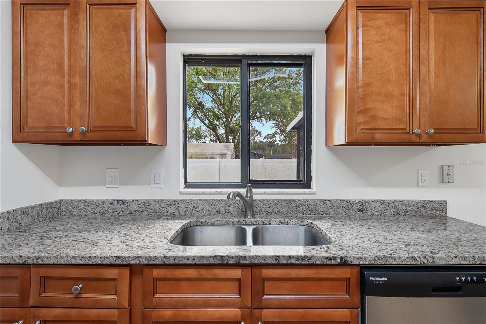 Image 14 of 56 For 1222 Thomasina Drive