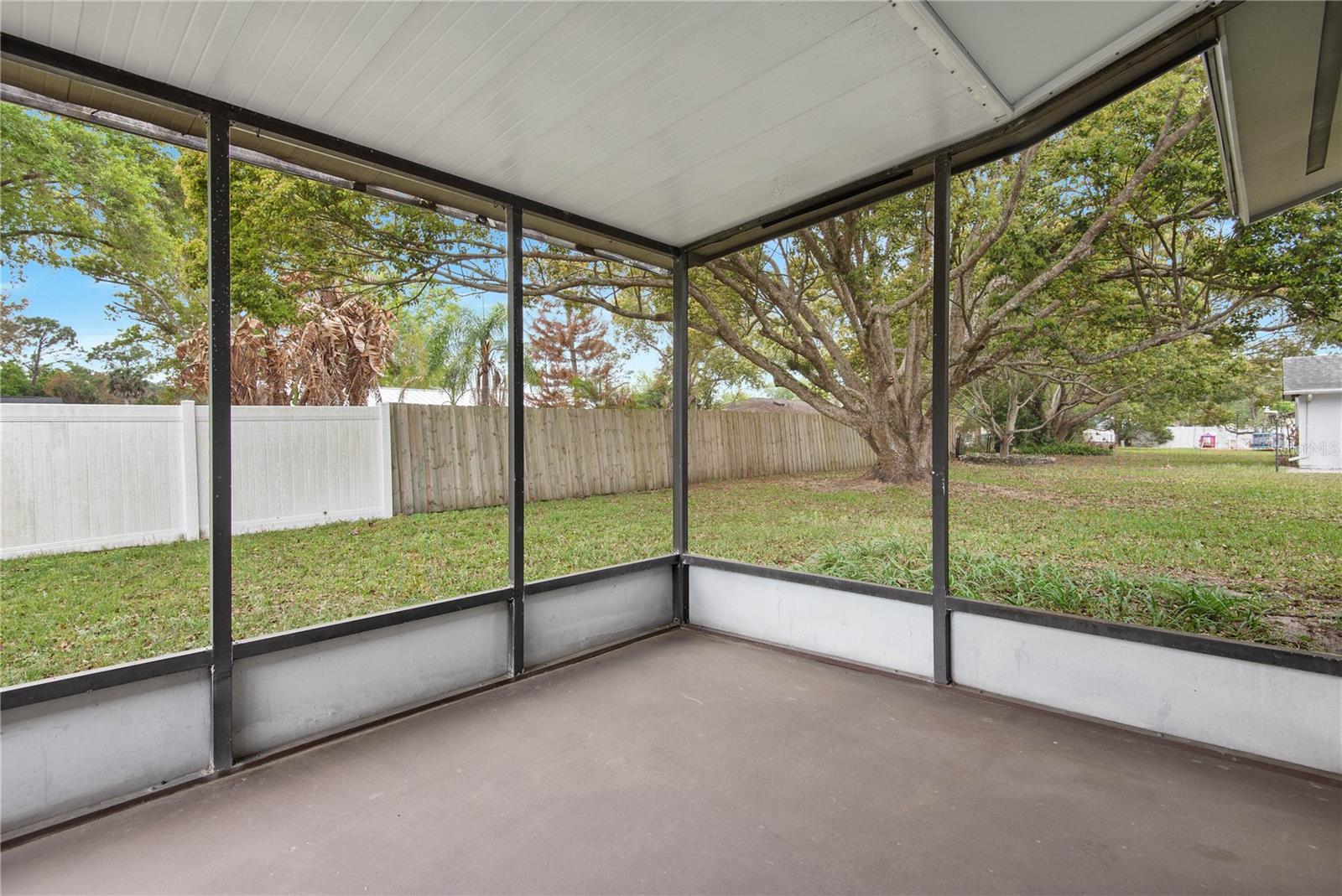 Image 32 of 56 For 1222 Thomasina Drive