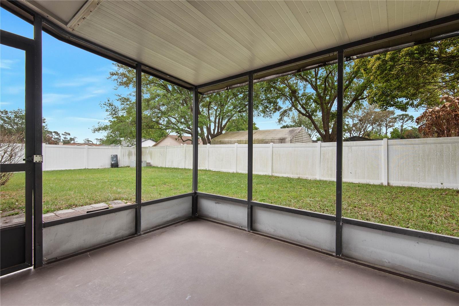 Image 33 of 56 For 1222 Thomasina Drive