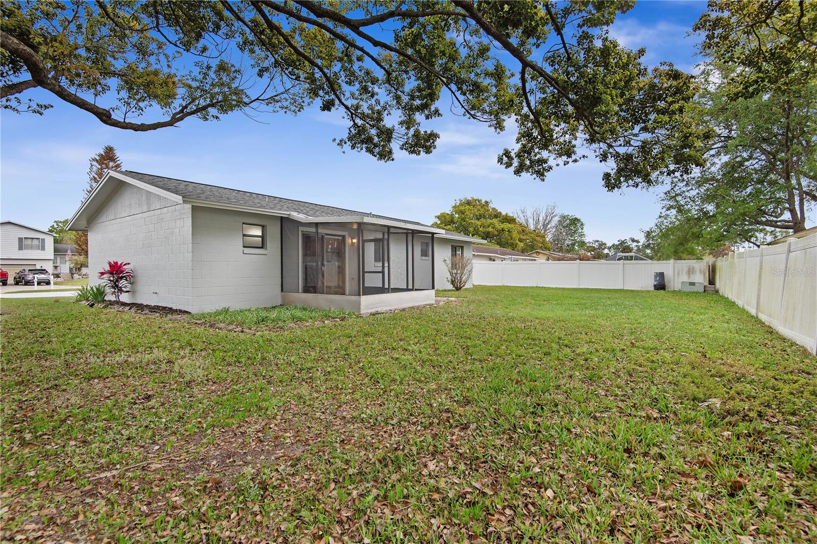 Image 38 of 56 For 1222 Thomasina Drive