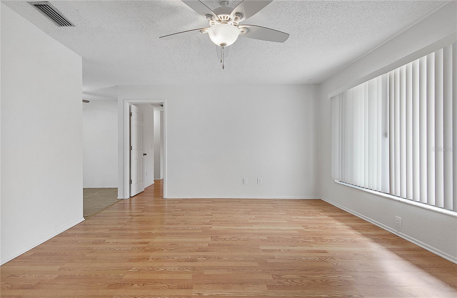 Image 8 of 56 For 1222 Thomasina Drive