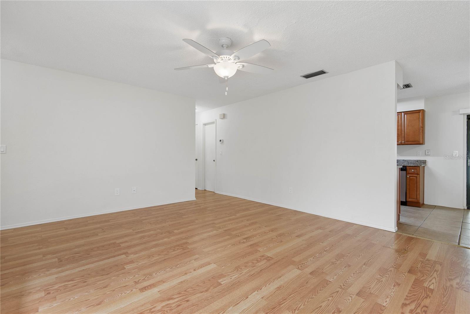 Image 9 of 56 For 1222 Thomasina Drive