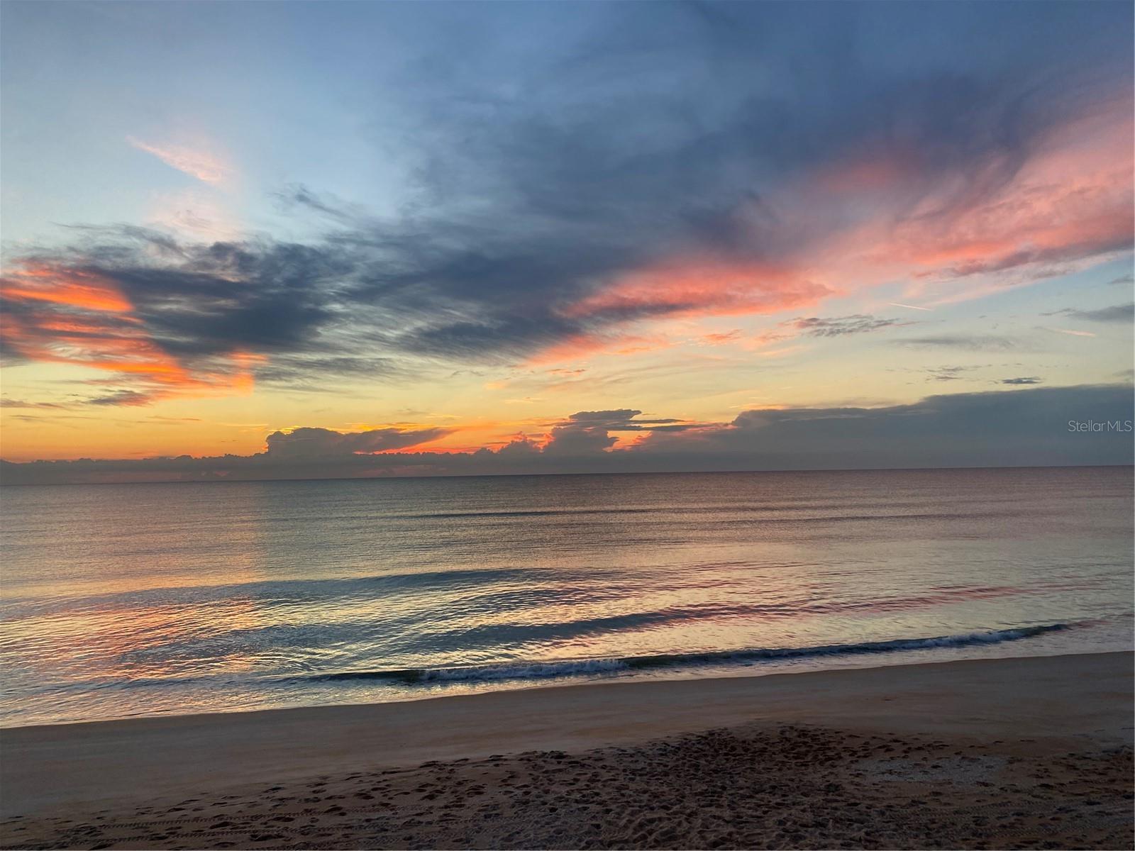 Image 19 of 56 For 1100 Canopy Walk Lane 1125