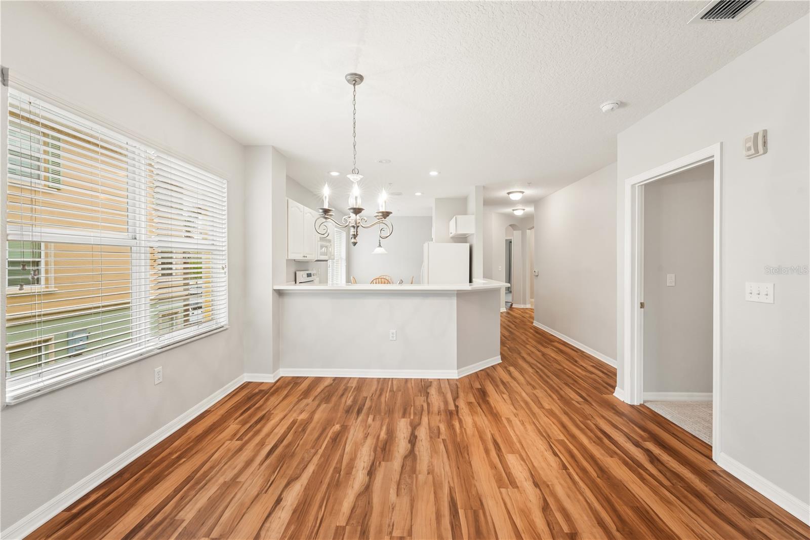 Image 20 of 56 For 1100 Canopy Walk Lane 1125