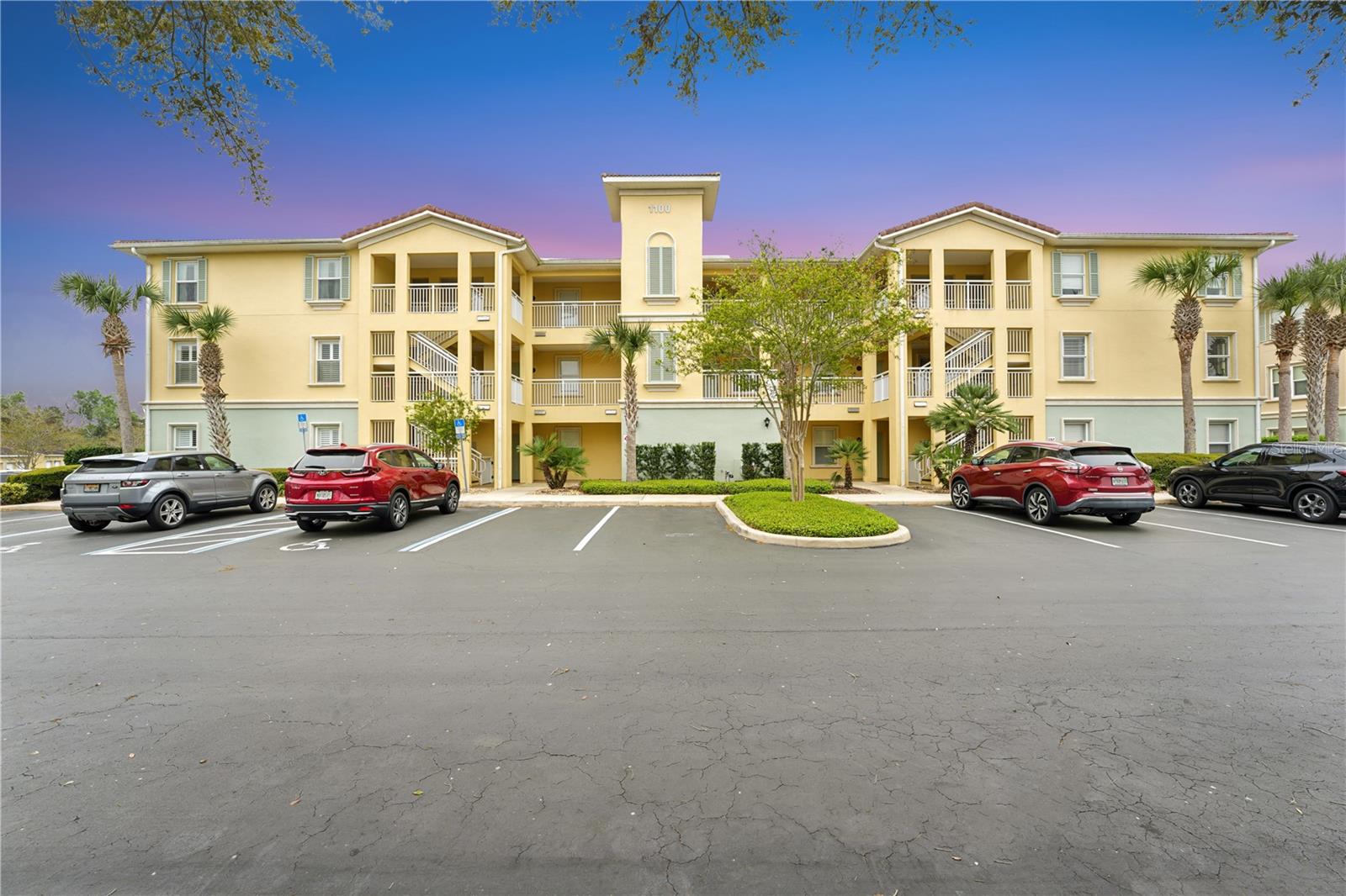 Image 25 of 56 For 1100 Canopy Walk Lane 1125