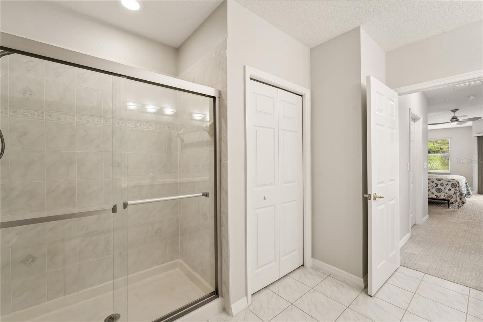 Image 7 of 56 For 1100 Canopy Walk Lane 1125