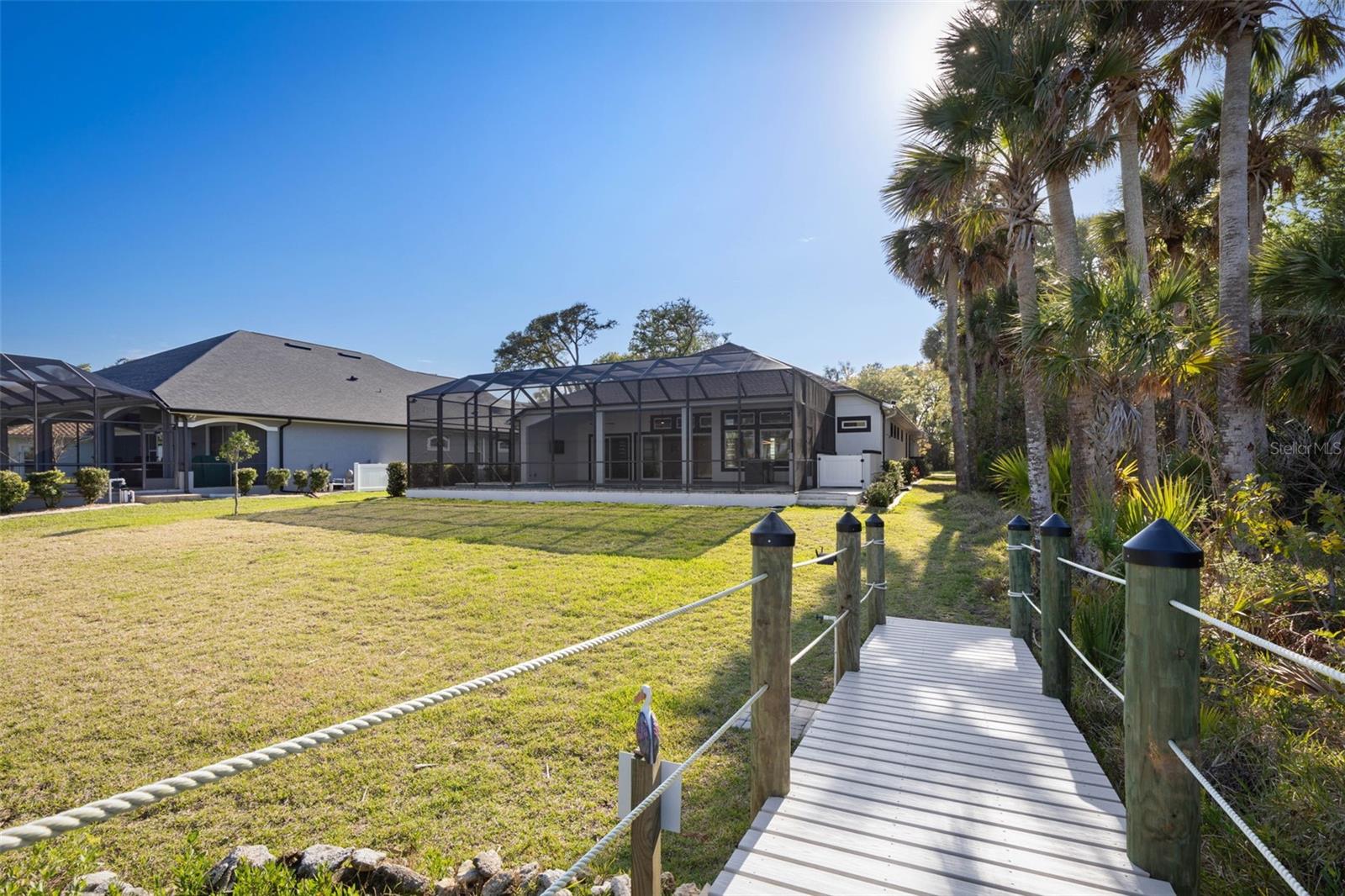 Image 29 of 88 For 51 Riverwalk Drive