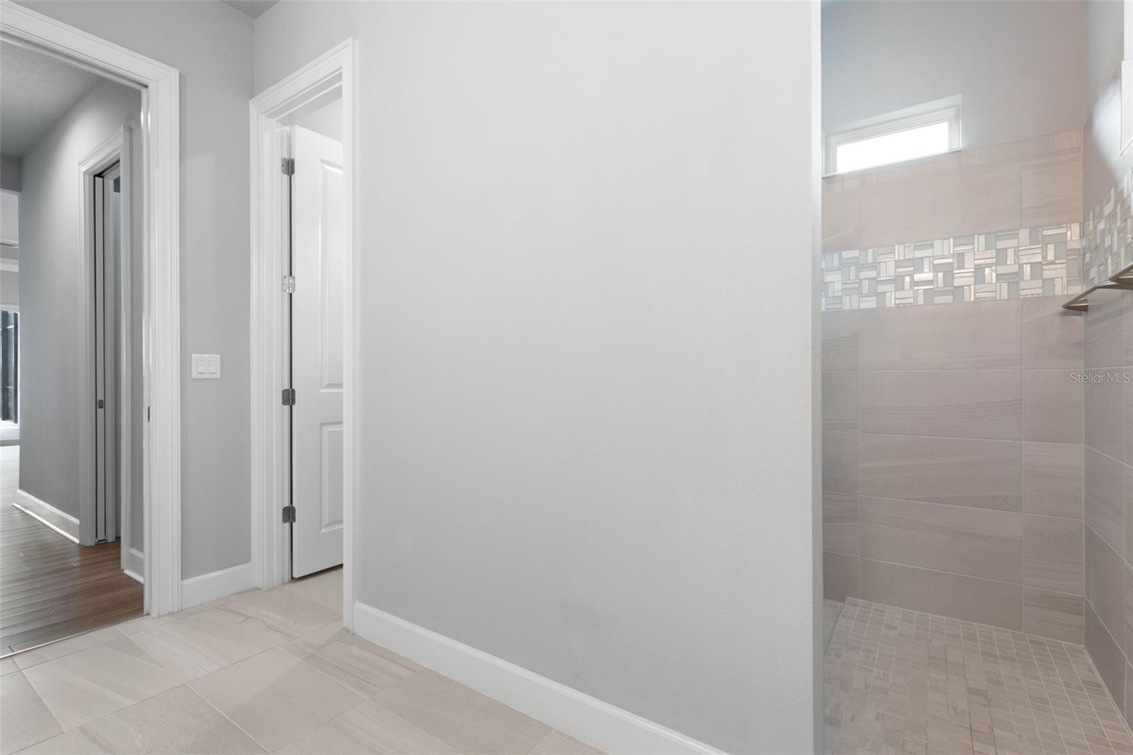 Image 38 of 88 For 51 Riverwalk Drive