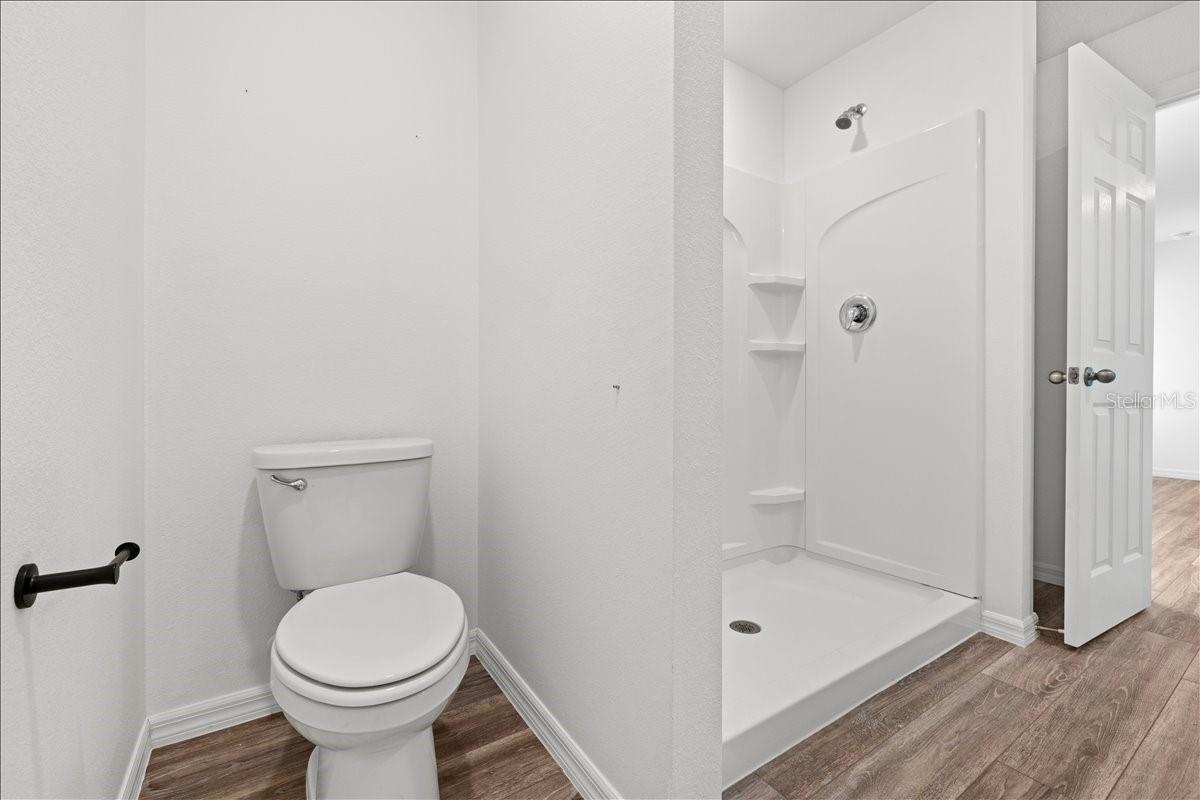 Image 28 of 37 For 8 Sedgefield Path N