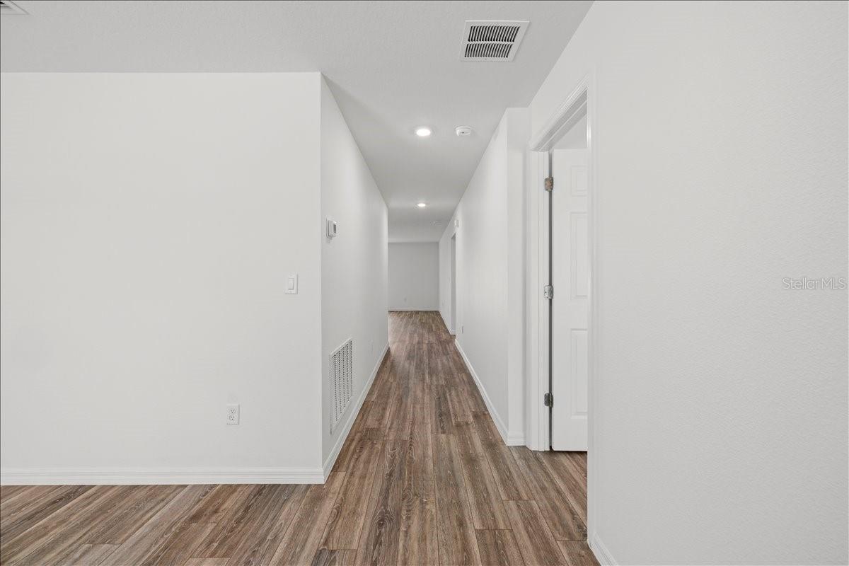 Image 8 of 37 For 8 Sedgefield Path N