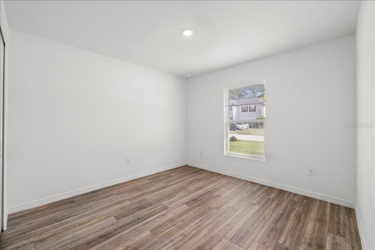 Image 9 of 37 For 8 Sedgefield Path N