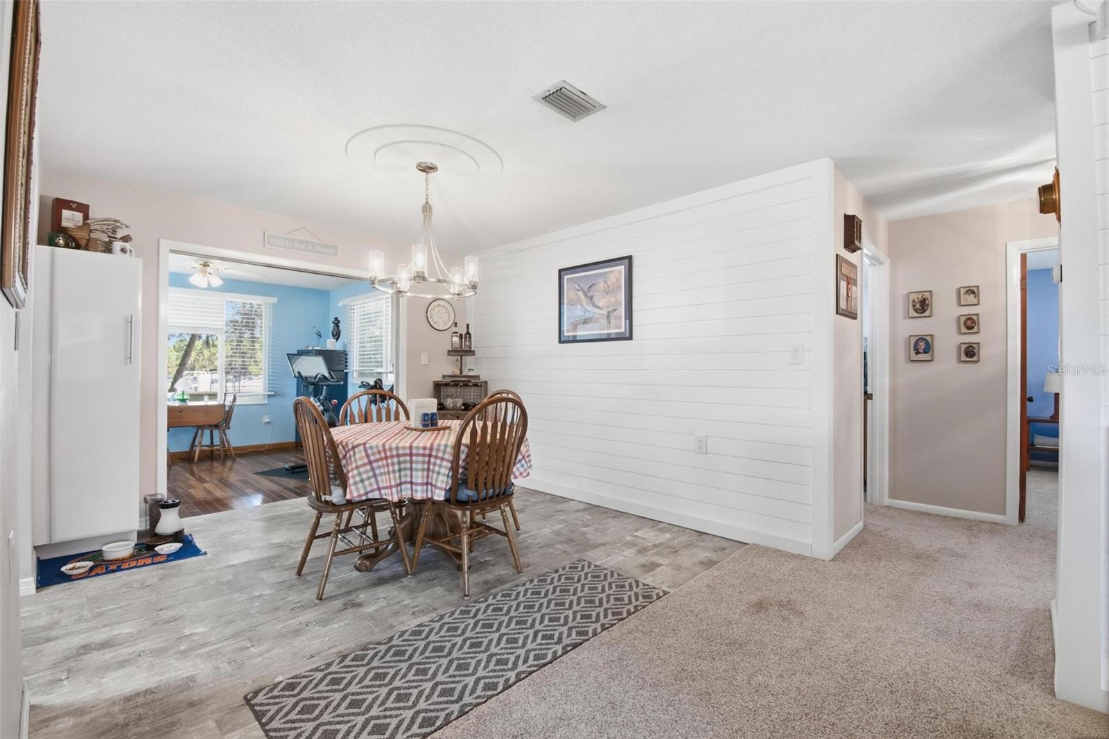 Image 19 of 52 For 4368 N Ocean Shore Blvd