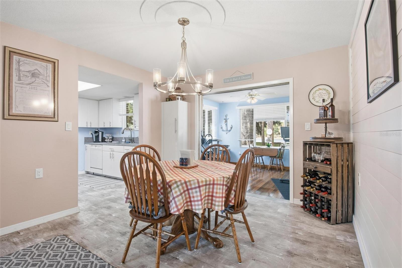 Image 20 of 52 For 4368 N Ocean Shore Blvd