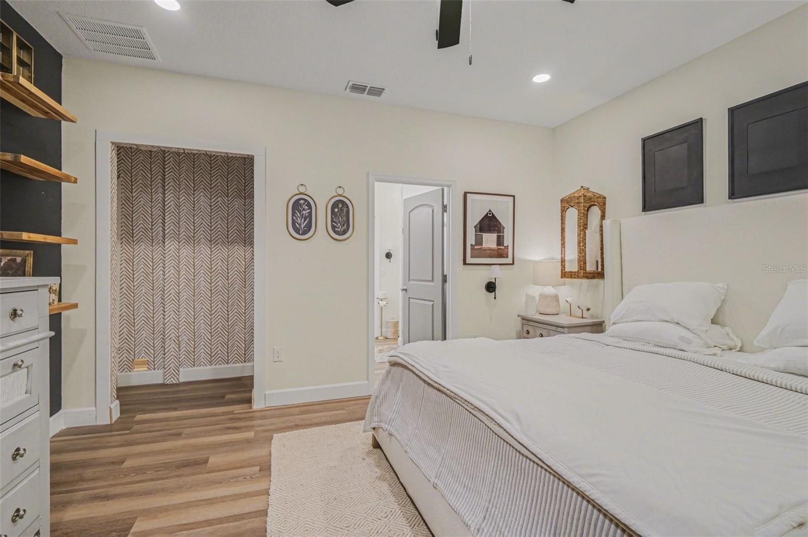 Image 13 of 28 For 2740 Iris Road