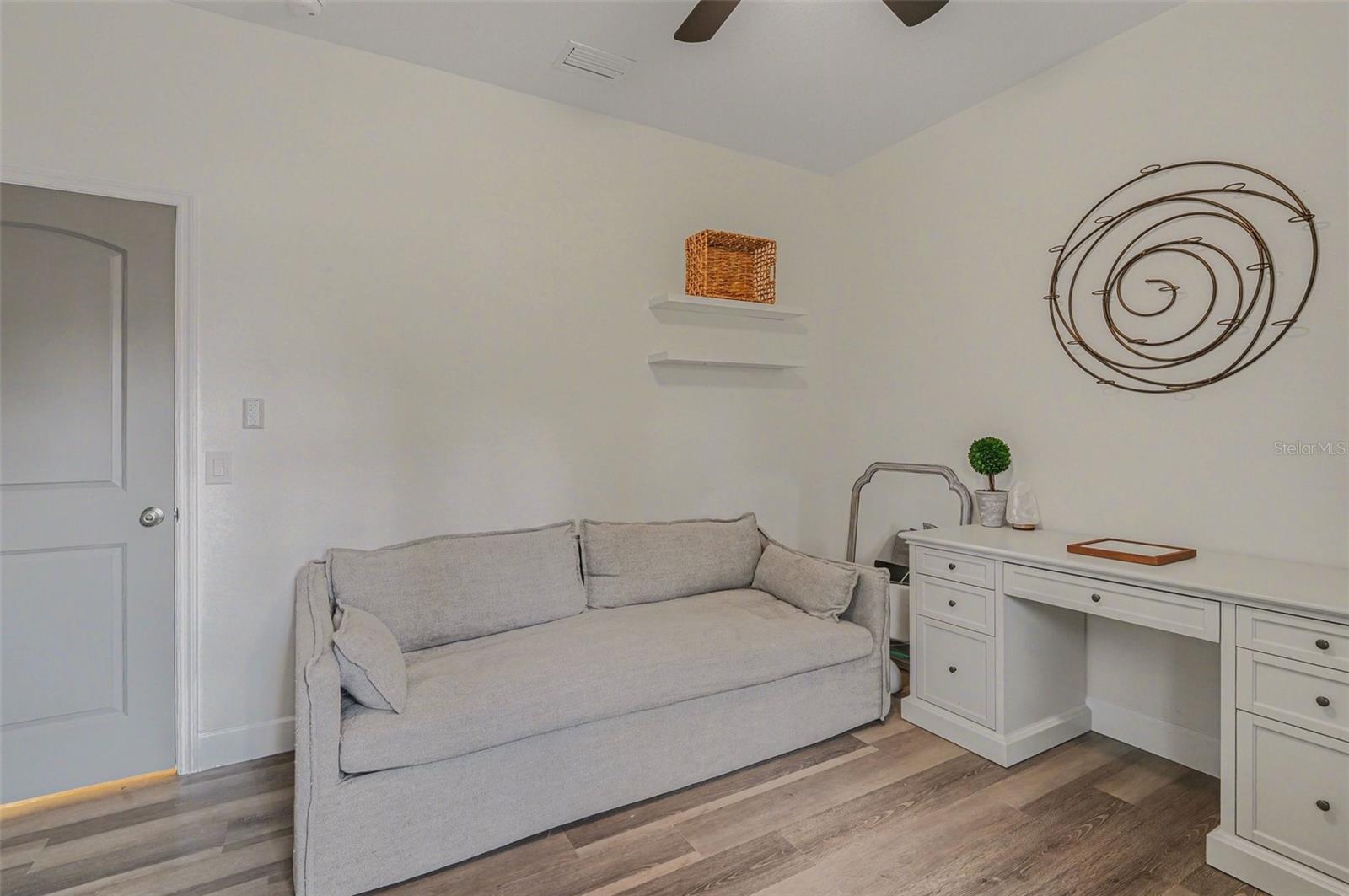 Image 17 of 28 For 2740 Iris Road