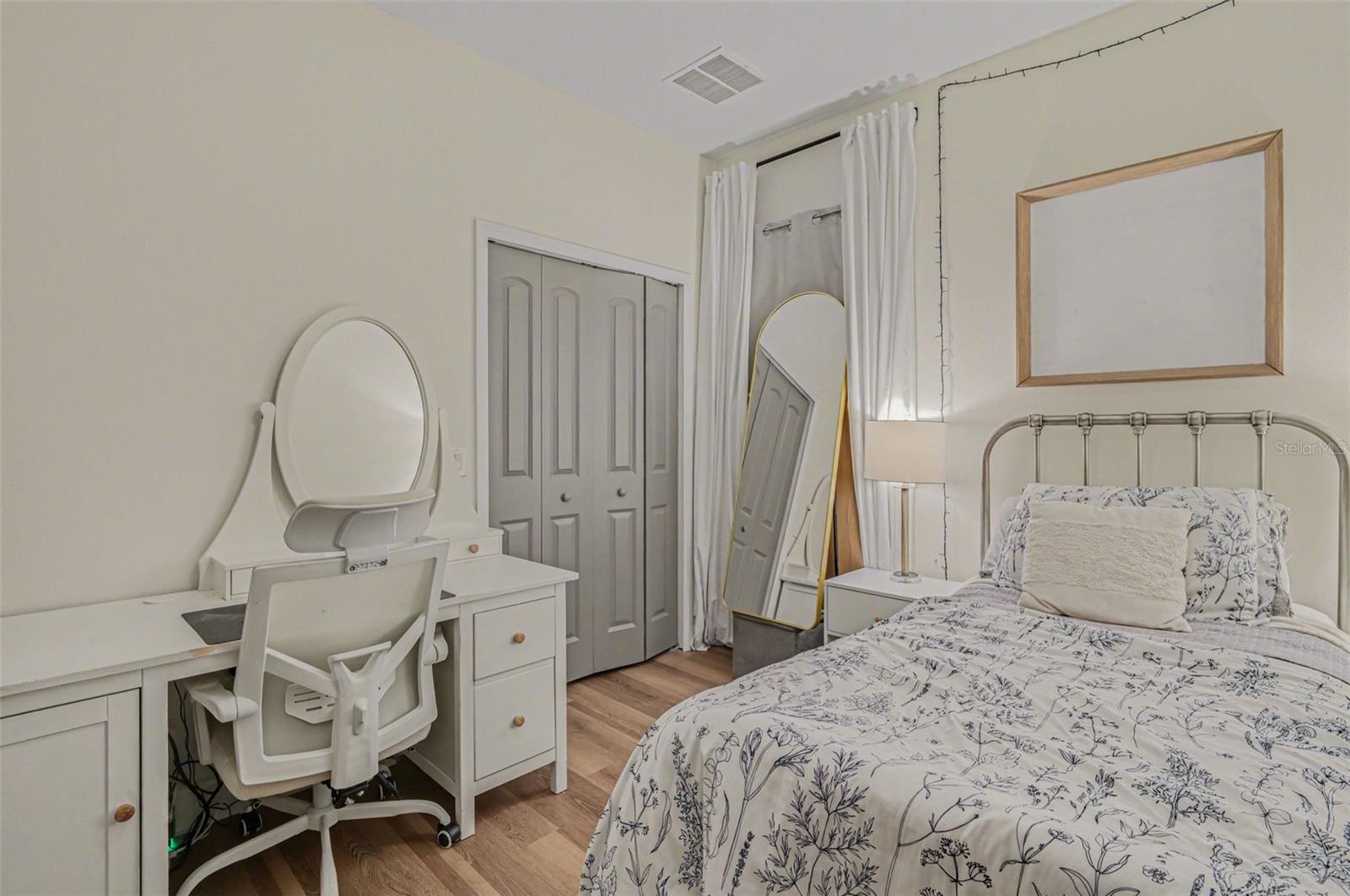 Image 19 of 28 For 2740 Iris Road