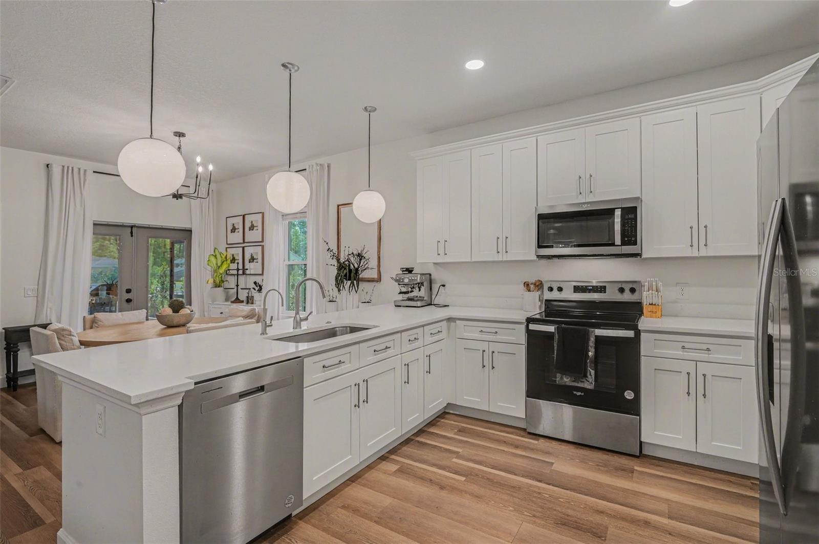 Image 9 of 28 For 2740 Iris Road