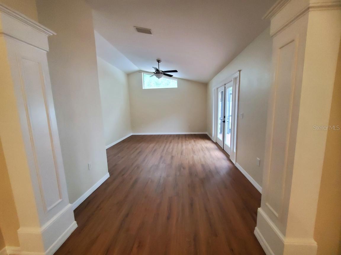 Image 9 of 26 For 10 Wayler Place