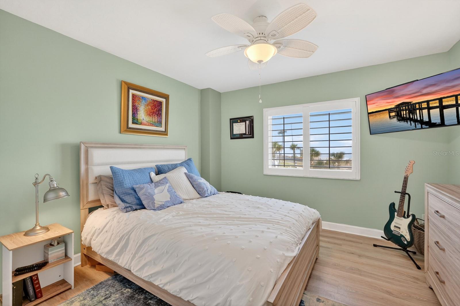 Image 18 of 35 For 2860 Ocean Shore Boulevard 2060