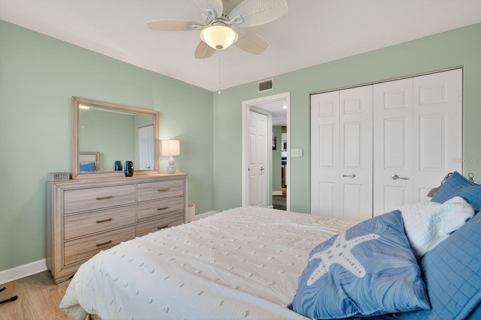 Image 19 of 35 For 2860 Ocean Shore Boulevard 2060