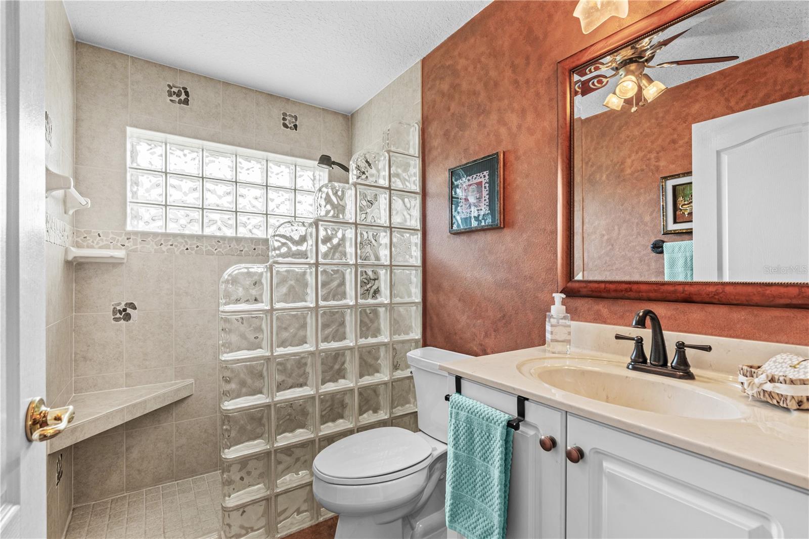 Image 23 of 45 For 30 Acanthus Circle