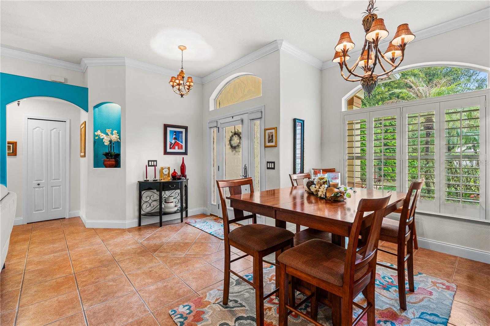 Image 9 of 45 For 30 Acanthus Circle